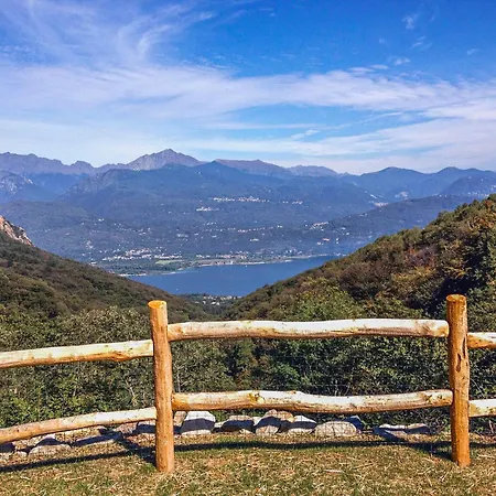 Ferienhaus Casetta Del Rio Stresa
