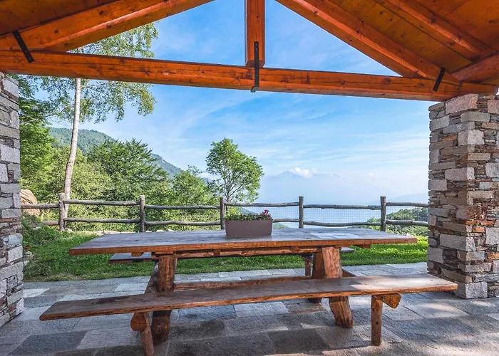 Prázdninový dům Casetta Del Rio Stresa